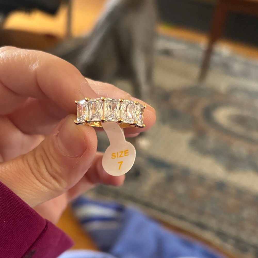 Elegant Silver Women's Ring